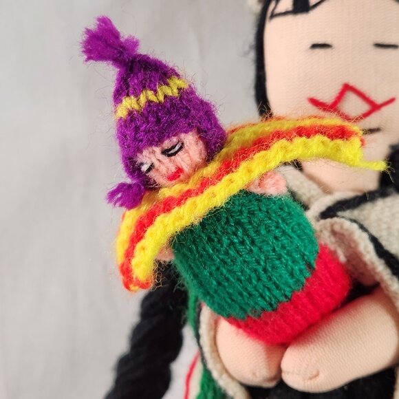 Peruvian Andean Handmade Doll Folk Art Embroidery Dress Mother with Baby 14 in - Picture 3 of 13